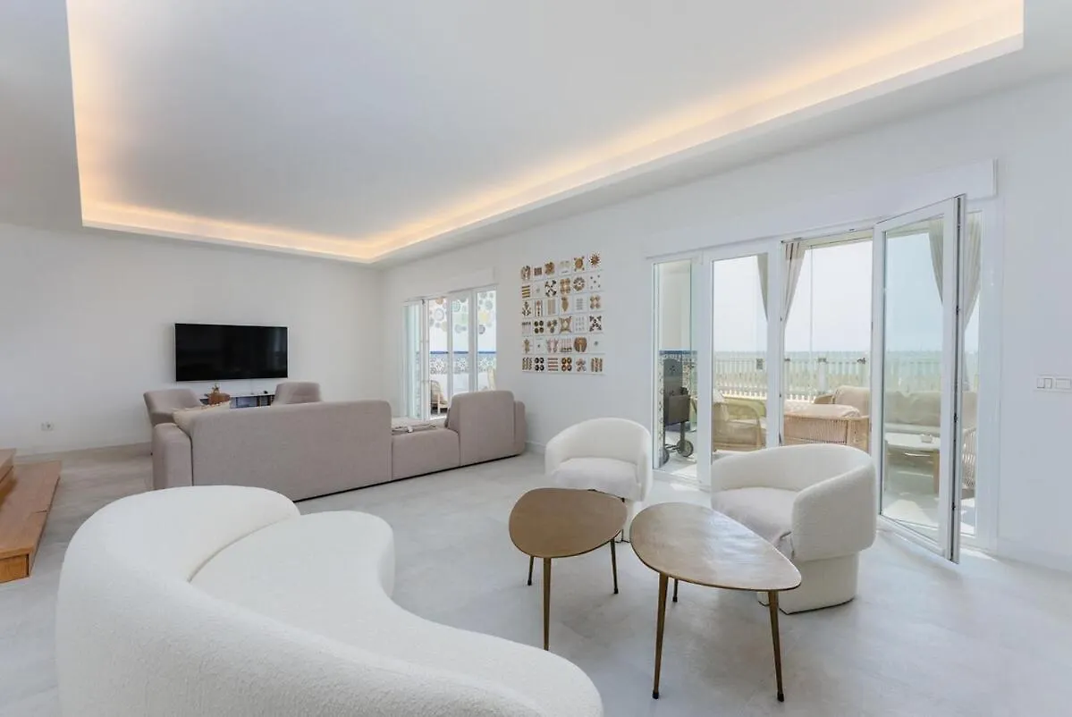 別荘 Ocean Front Villa With Private Pool エステポナ